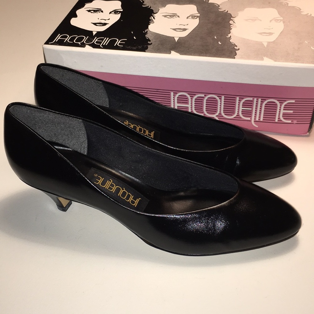 Jacqueline Black Leather Heels NIB